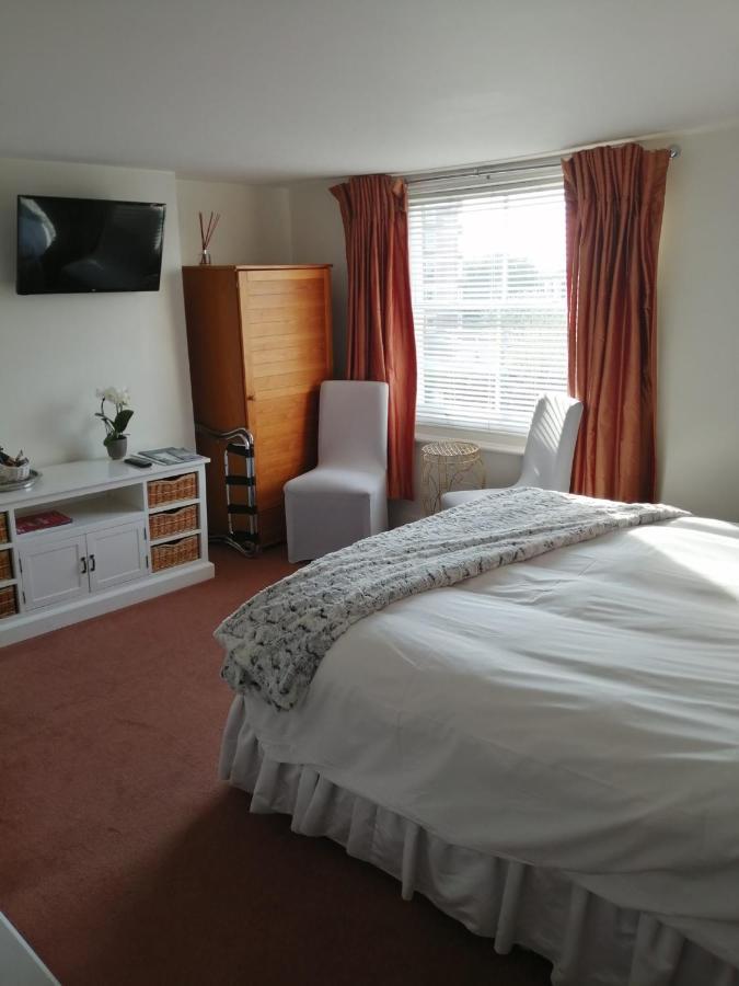 The Pier Hotel Portsmouth Exterior photo